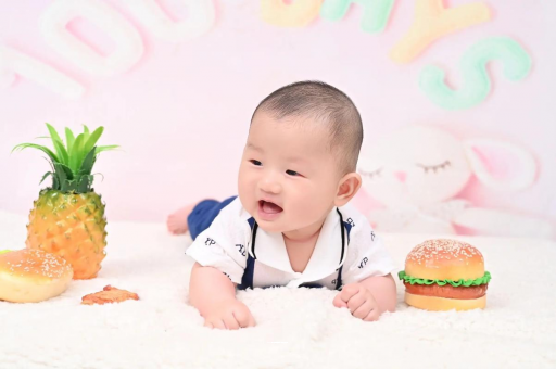 乐清宝宝在妈妈肚子里